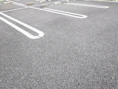 【高崎市吉井町本郷のアパートの駐車場】