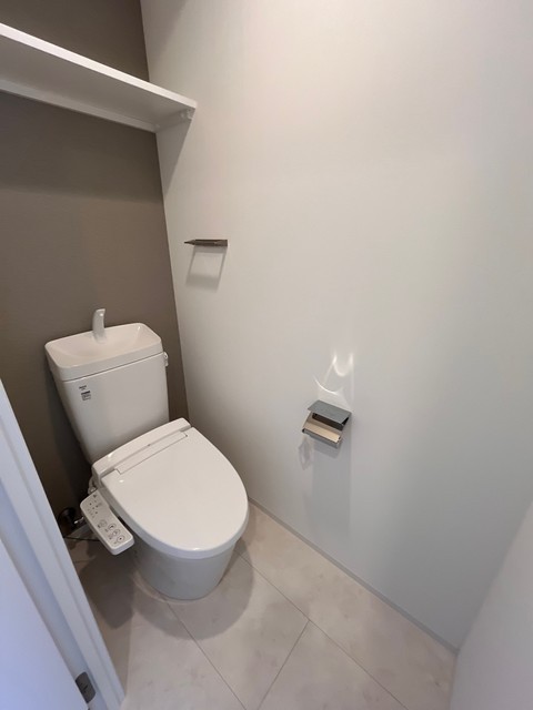 トイレ　温水洗浄暖房便座