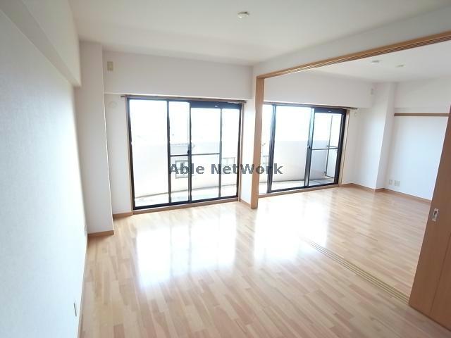 居室・リビング　※同物件別部屋参考写真