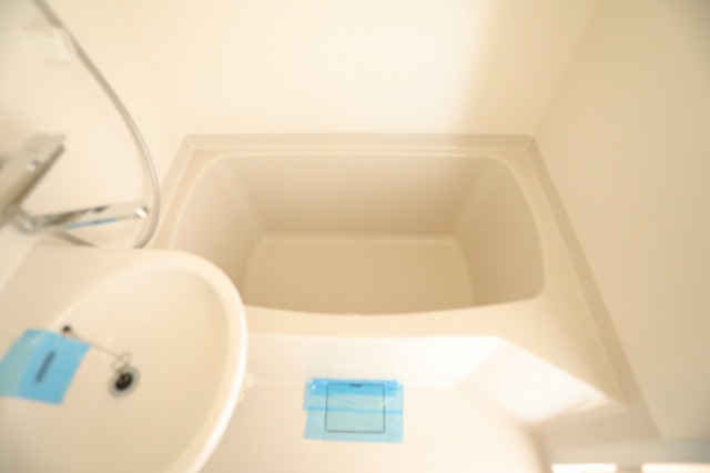 バス・シャワールーム　バス※別部屋参考写真