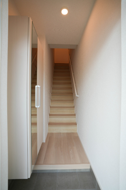 玄関　同じ間取りのお部屋