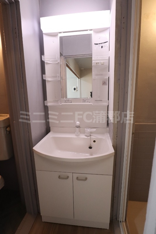 洗面設備　同タイプ