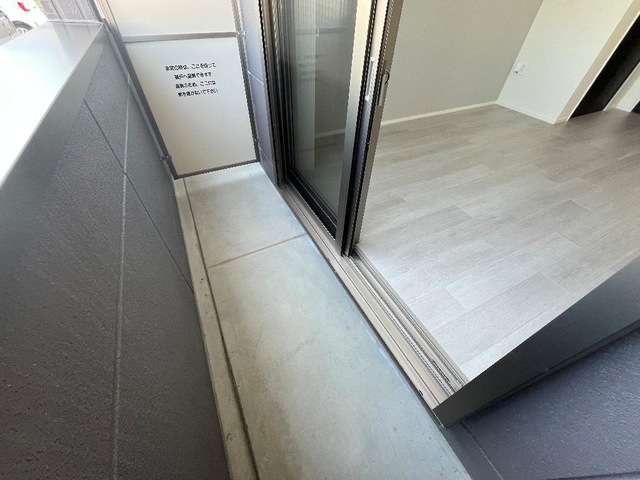 バルコニー　同施工のイメージ写真のため、色合いは異なる場合があります。