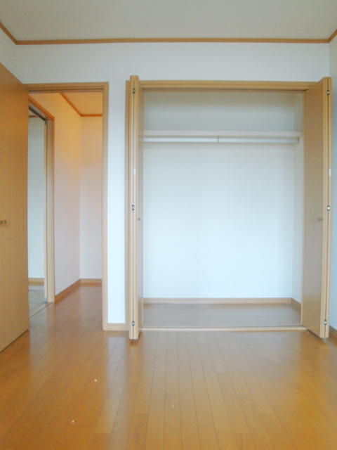 バルコニー　★バルコニーに面した南洋室６帖★