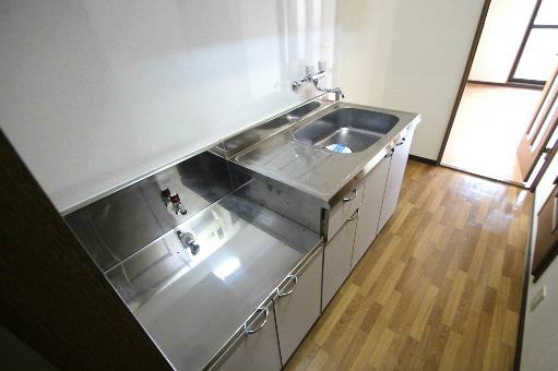 キッチン　※他部屋参照、現況優先