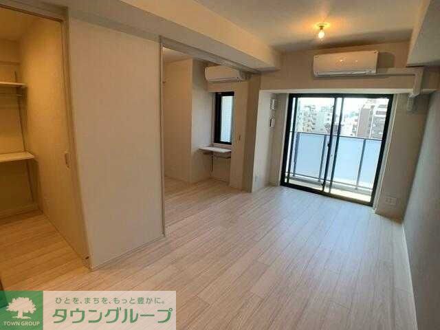 居室・リビング　※別号室参考写真