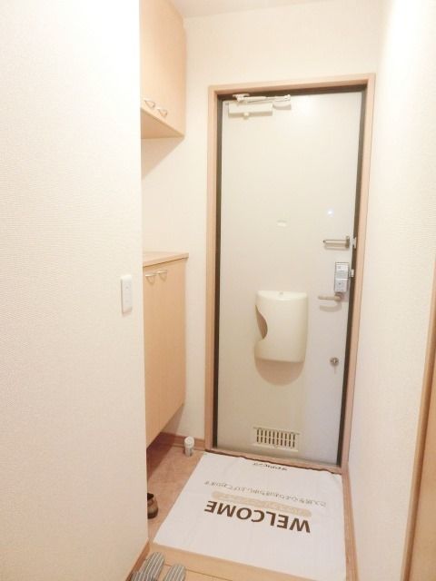 玄関　シューズボックス付き玄関