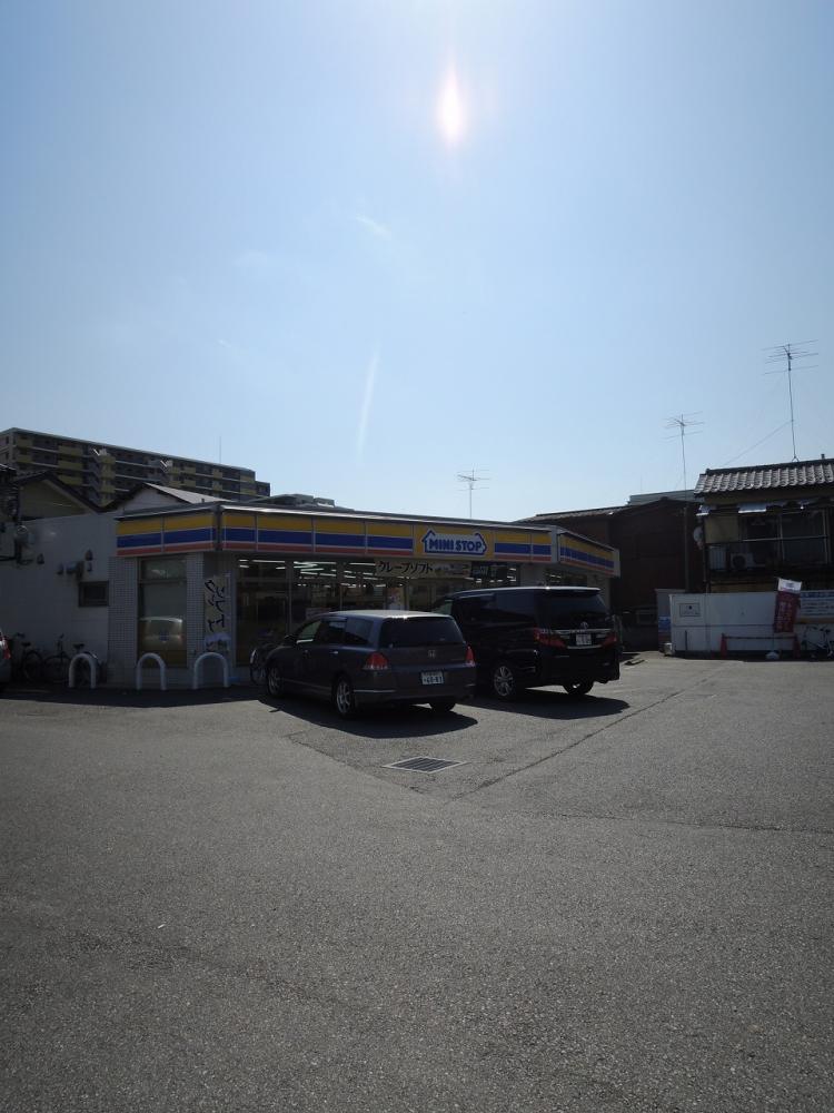 コンビニ　ミニストップ（コンビニ）まで538m