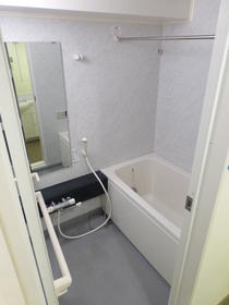 バス・シャワールーム　バスルーム