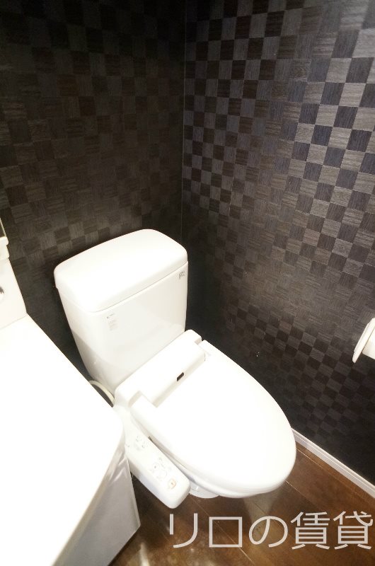 トイレ　別号室