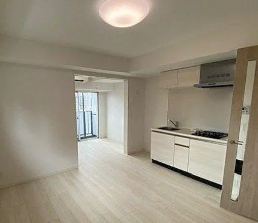 居室・リビング　☆明るい洋室☆