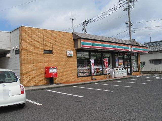 コンビニ　セブンイレブン（コンビニ）まで334m