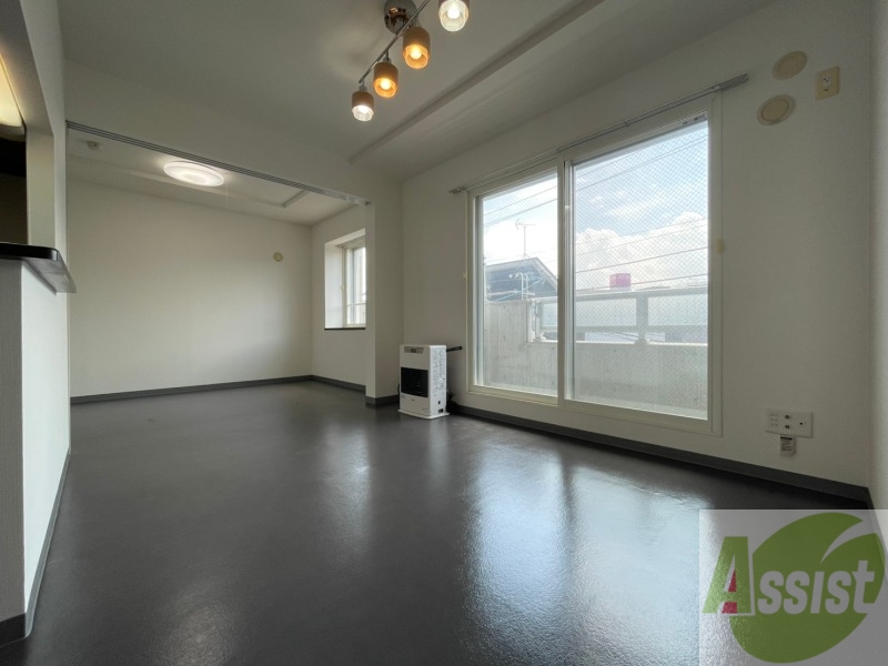 居室・リビング　広くてキレイなＬＤＫが広がっていて、充実した生活が送れそう。