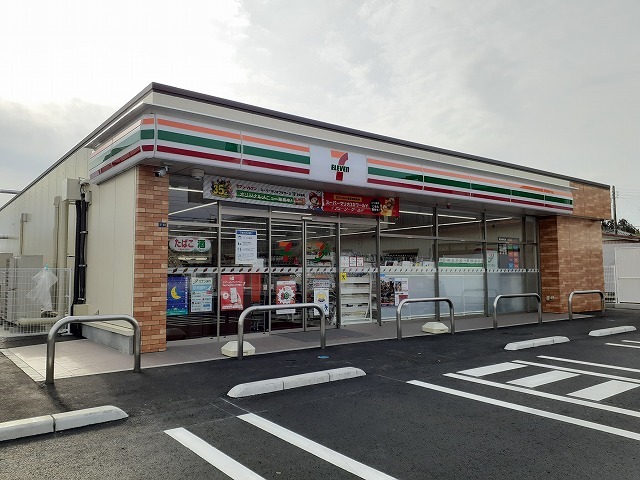 コンビニ　セブンイレブン大田原女子高前店（コンビニ）まで1100m