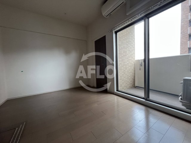 居室・リビング　SEST新大阪　リビング