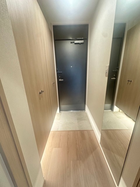 玄関　※別部屋参考写真