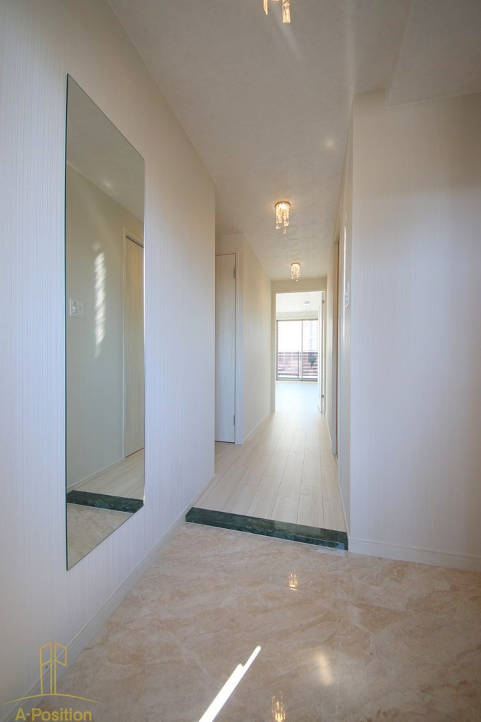 玄関　プレジオ鎗屋町