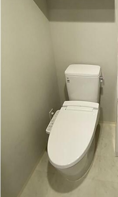 トイレ　嬉しい温水洗浄便座♪