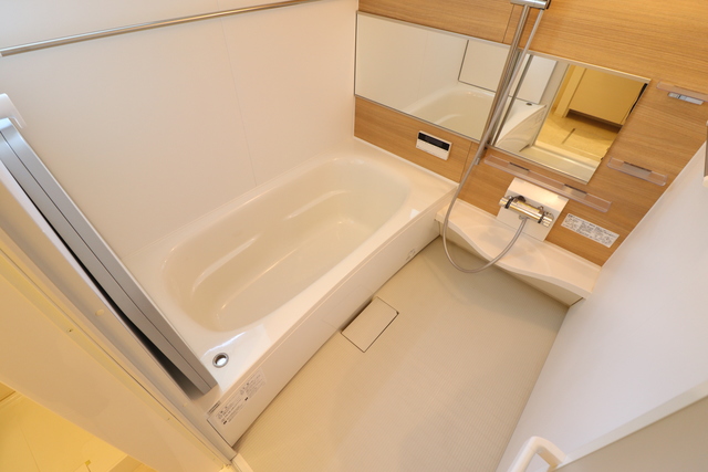 バス・シャワールーム　追い焚き機能付