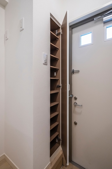 玄関　シューズボックス