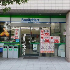 コンビニ　ファミリーマート リバージュ品川店（コンビニ）まで125m
