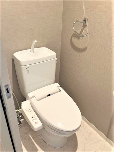 トイレ　同タイプ403号室の参考写真