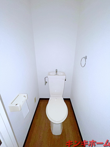 トイレ　写真は別のお部屋です。