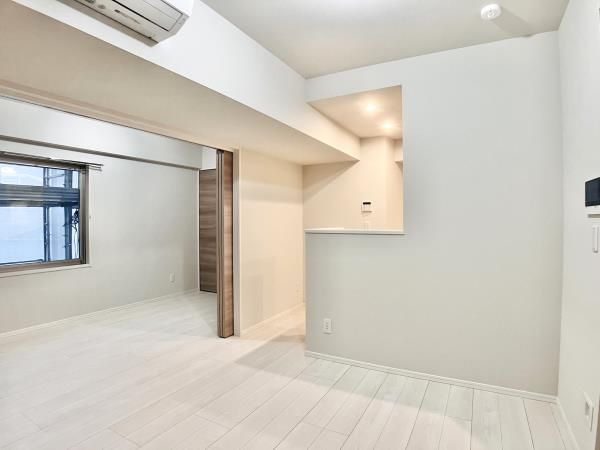 居室・リビング　居間です