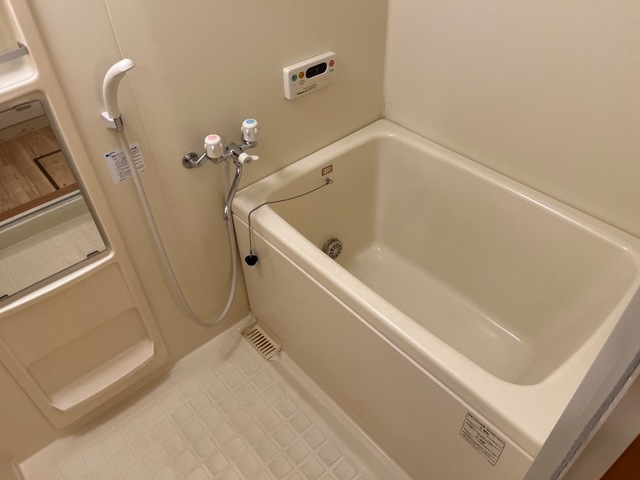 バス・シャワールーム　バス