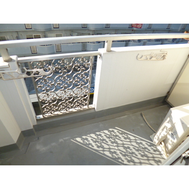 バルコニー　※同タイプ別のお部屋の写真です