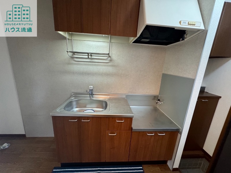 キッチン　※別号室の写真になります※