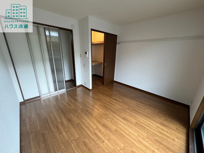 居室・リビング　※別号室の写真になります※