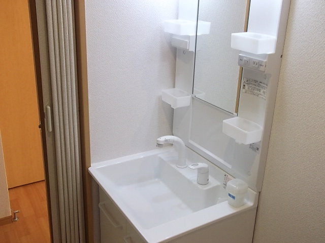 洗面設備　反転イメージ「サニーハイツ岩森」