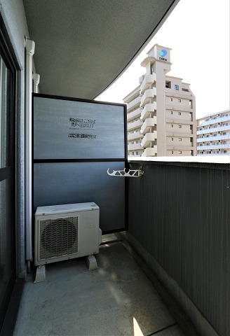 バルコニー　洗濯物はこちらへどうぞ。