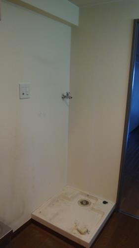 その他　洗濯機は室内に置くことができます。