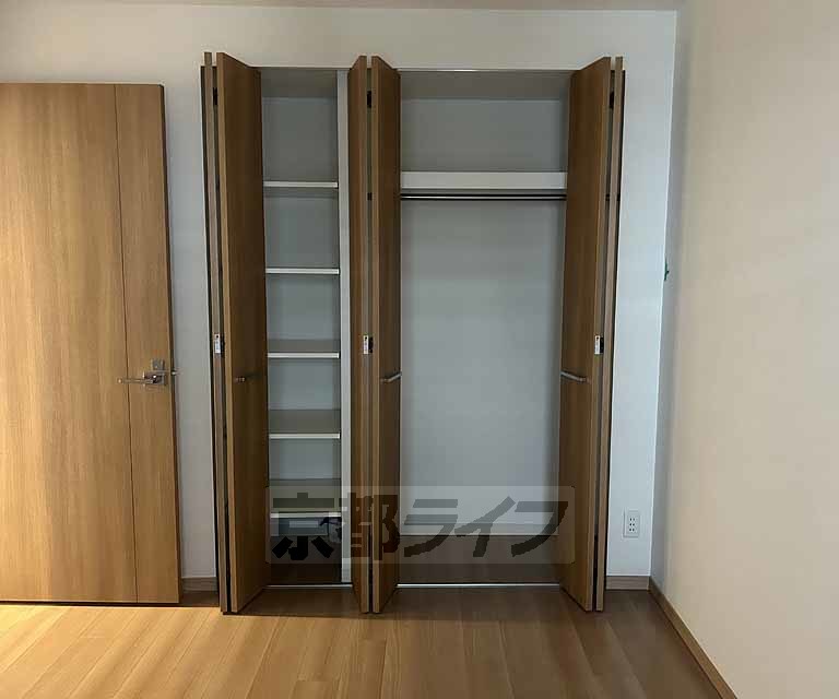 収納　ロングコート対応しています。