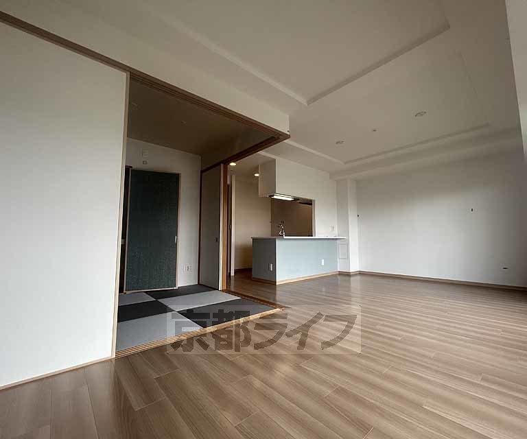 居室・リビング　２０１１年築、清潔感あるお部屋です。