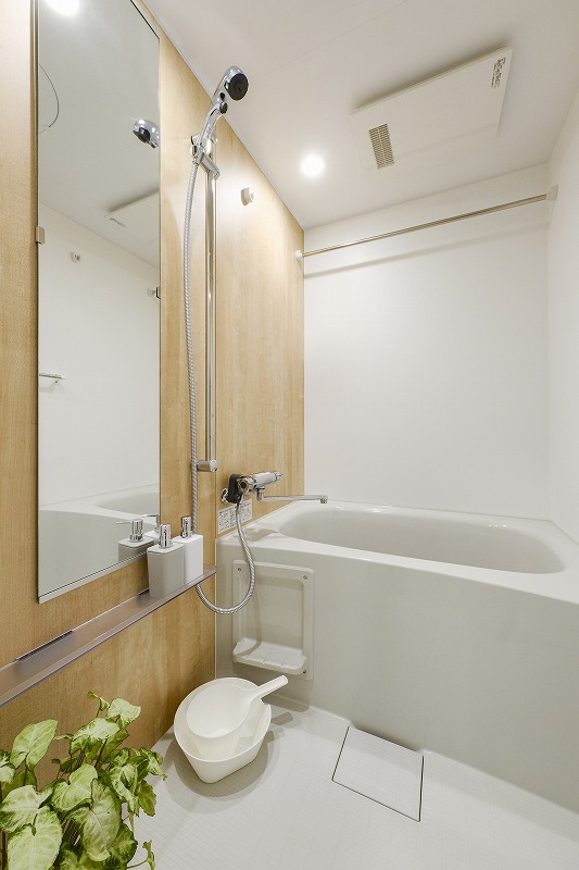 バス・シャワールーム　ゆったり過ごせるお風呂です