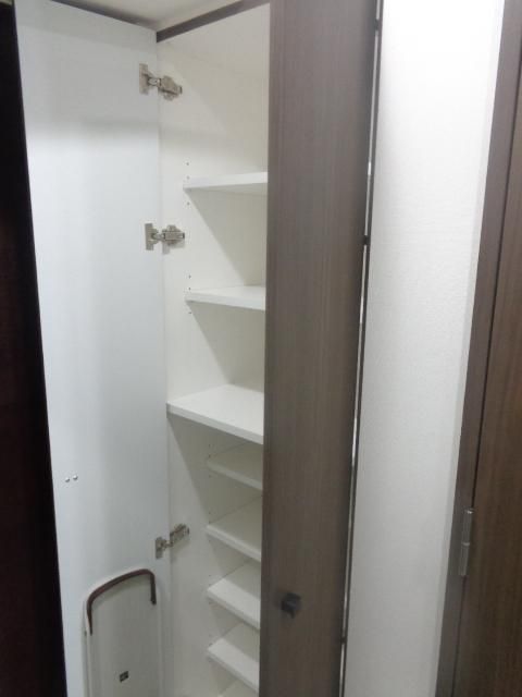 玄関　シューズボックス