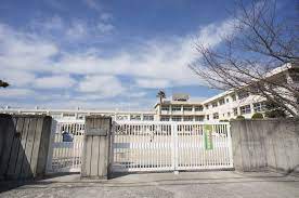 小学校　香芝市立志都美小学校（小学校）まで940m