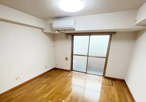 居室・リビング　別部屋の画像を使用しております。