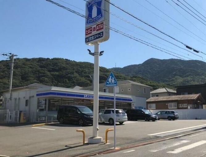 コンビニ　ローソン八幡東鳴水三丁目店（コンビニ）まで140m