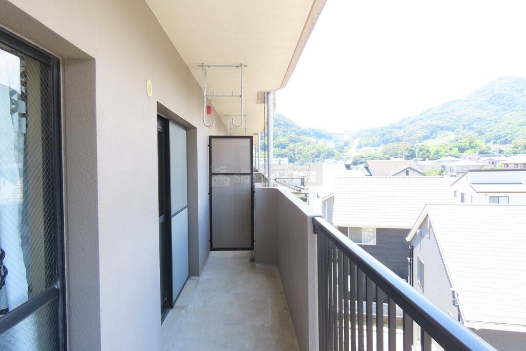 バルコニー　南西向きのバルコニー