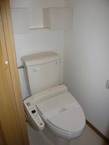 トイレ　■温水洗浄便座
