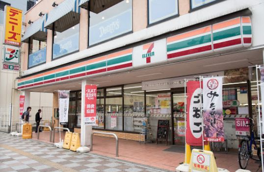 コンビニ　セブンイレブン浅草国際通り店（コンビニ）まで84m