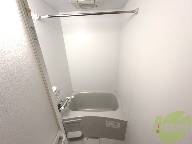 バス・シャワールーム　浴槽が広く洗い場も広いので快適に過ごせます。