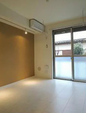 居室・リビング　別部屋の画像を使用しております。