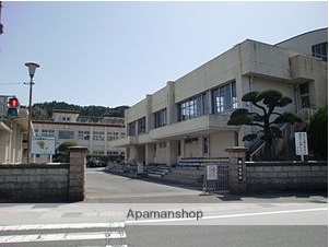 中学校　大和郡山市立郡山中学校（中学校）まで1021m
