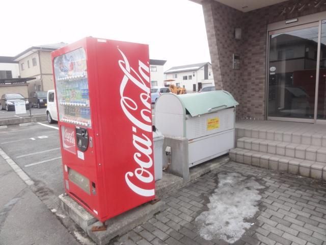庭　ゴミ捨て場