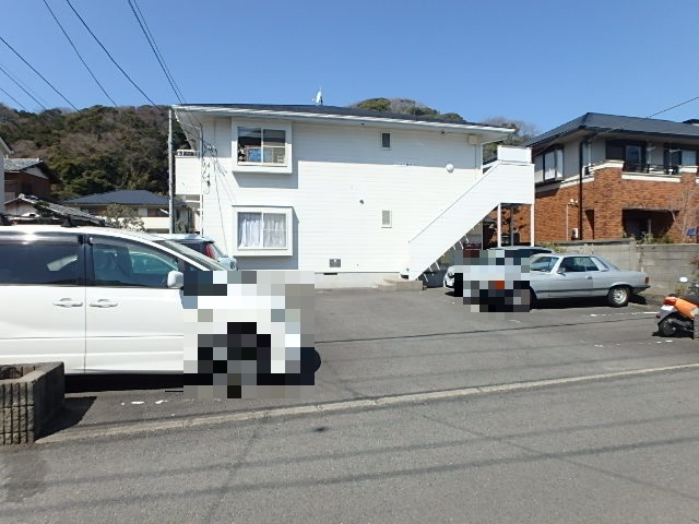 駐車場　駐車場要空き確認